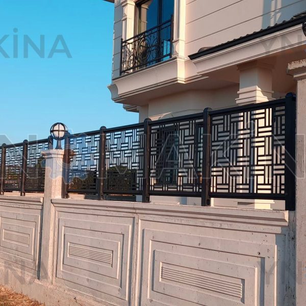 Duvar Üstü Lazer Kesim Korkuluk 05