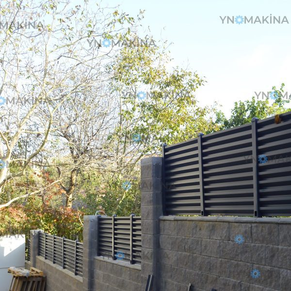 Bahçe Korkuluğu 03