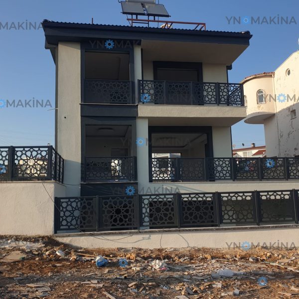 Villa Balkon Korkuluğu