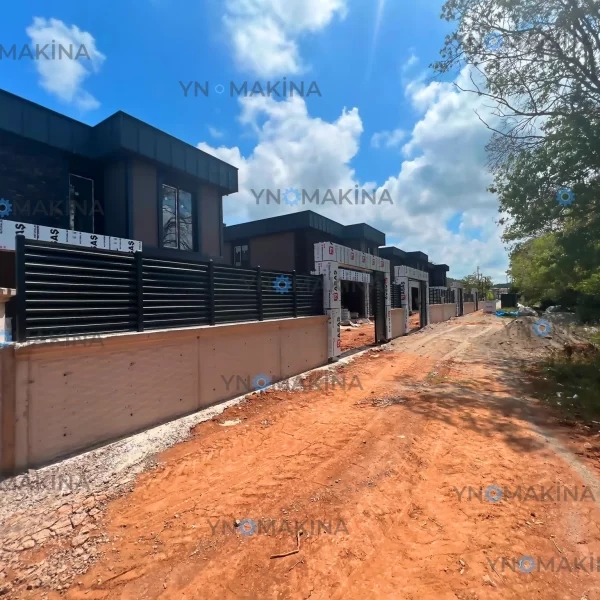 Villa Bahçe Duvar Çiti 02